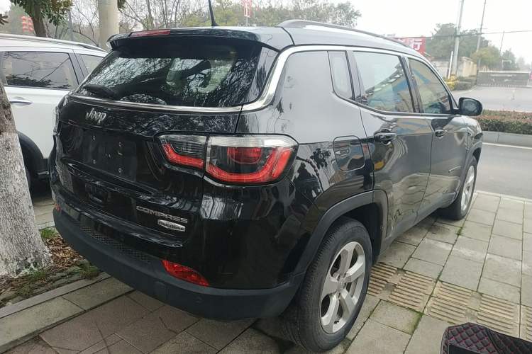 Used Jeep Compass 2017 200T Automatic Enjoyment Version