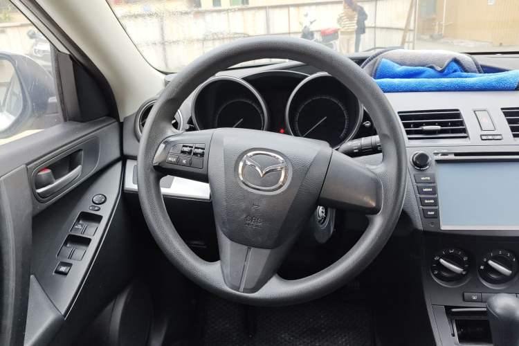 Used Mazda Mazda 3 2013 Hatchback 1.6L Automatic Elite Model
