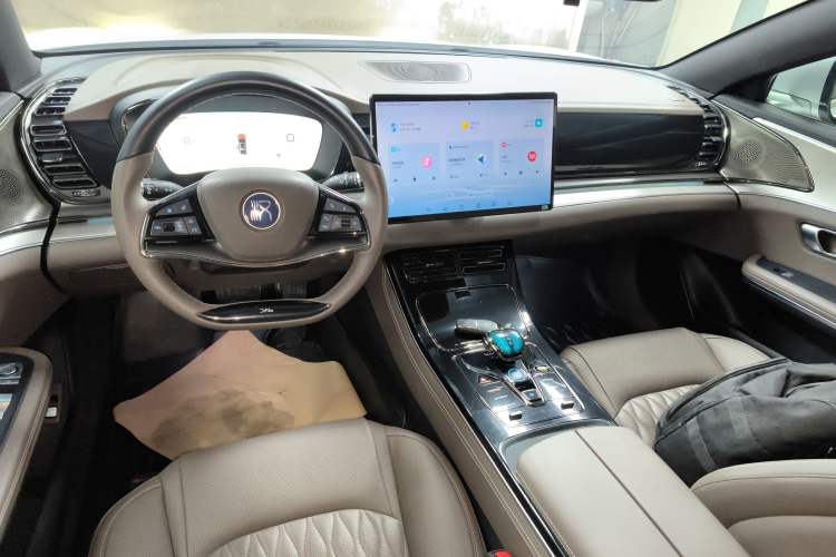 Used BYD Han 2023 EV Champion Edition 605KM Front-Drive Premium Model
