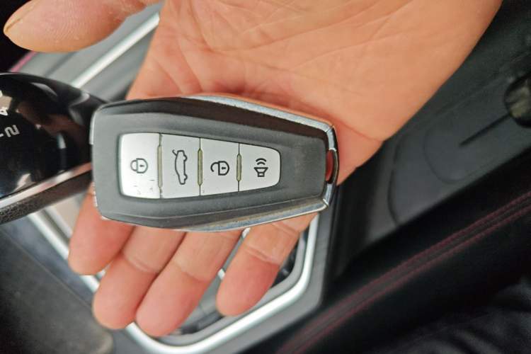 Used Geely Auto Binray 2019 200T Manual Binchi Edition