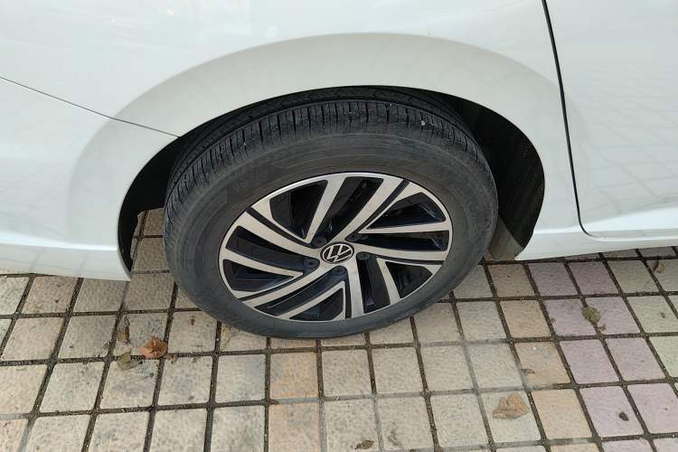 Used Volkswagen Lavida 2022 1.5L Automatic Comfort Edition
