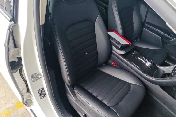 Used Ford Mondeo 2018 EcoBoost 180 Smart Control Fashion Model China VI Standard
