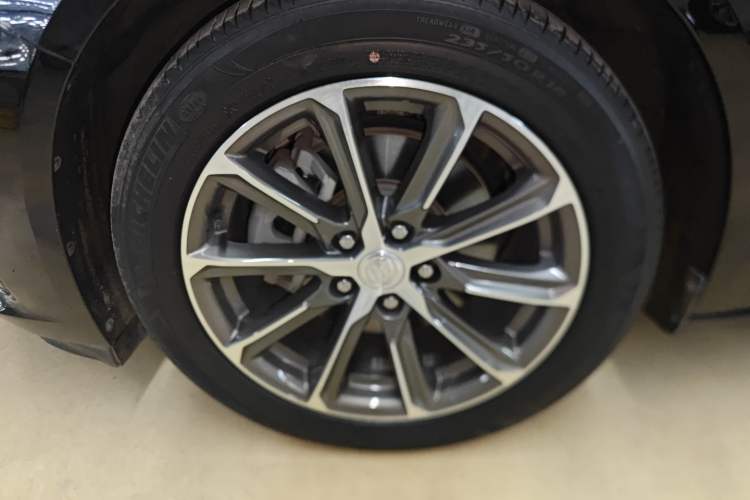 Used Buick LaCrosse 2022 652T Luxury Version