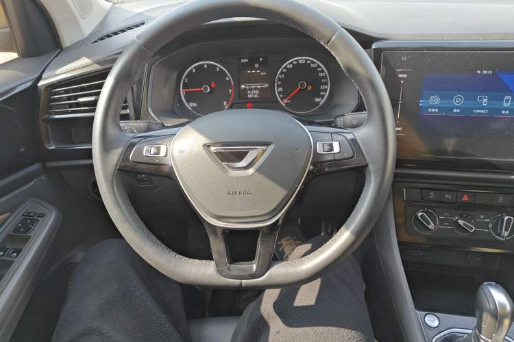 Used Jetta VS5 2019 280TSI Automatic Enjoyment Model
