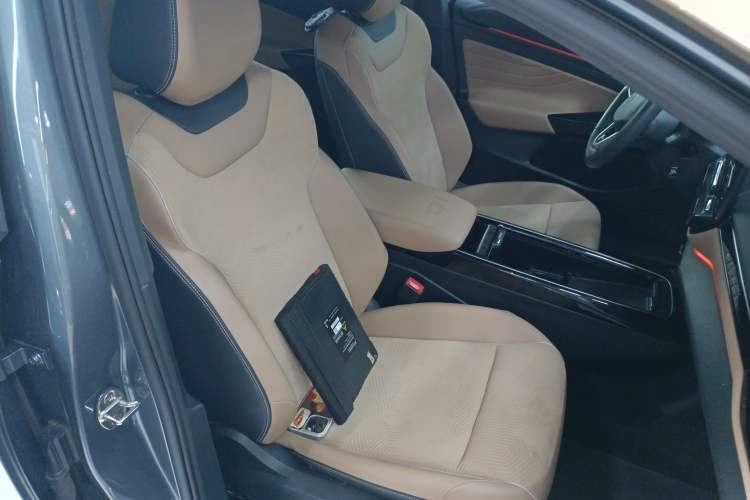 Used Volkswagen ID.4 X 2021 Pro Smart Long-Range Edition
