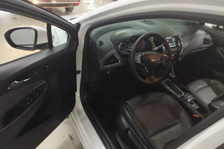 Used Chevrolet Cruze 2018 320 Automatic Xuanfeng Urban Edition