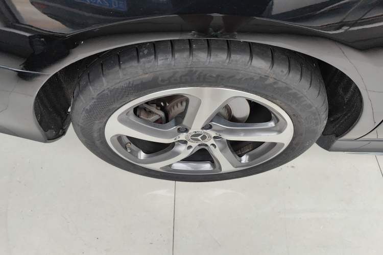 Used Mercedes-Benz E-Class 2019 Restyled E 300 L Sporty and Stylish Edition
