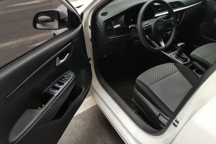 Used Kia K2 2017 Sedan 1.4L Automatic GLS