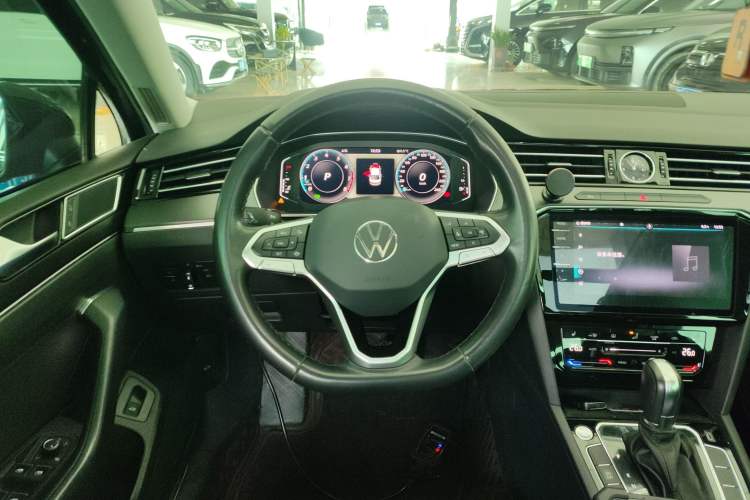 Used Volkswagen Magotan 2020 330TSI DSG Luxury Edition
