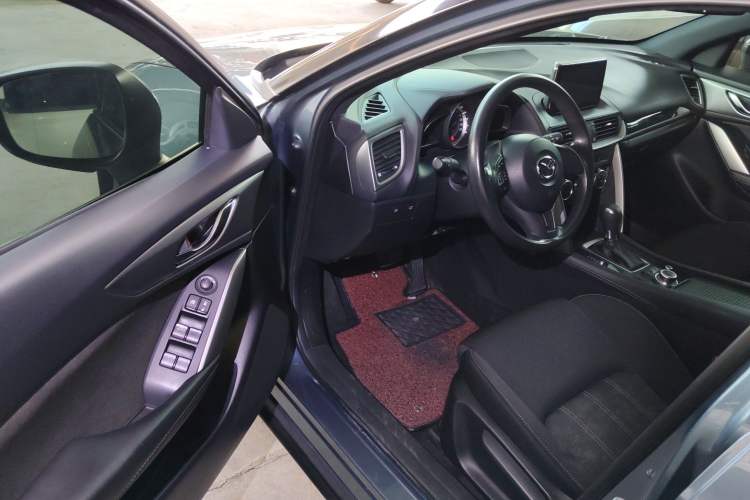 Used Mazda CX-4 2016 2.0L Automatic 2WD Blue Sky Dynamic Edition