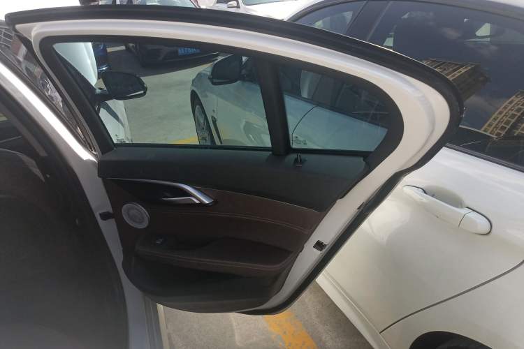 Used BMW 1 Series 2022 120i M Sport Night Edition
