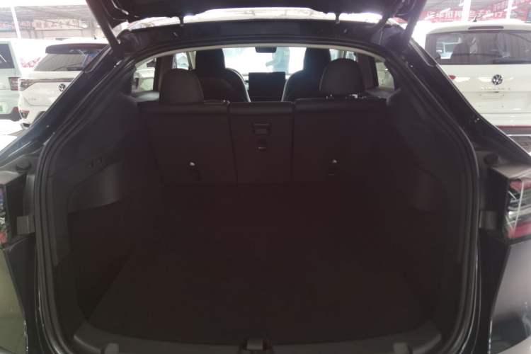 Used Tesla Model Y 2024 Rear-Wheel-Drive Version