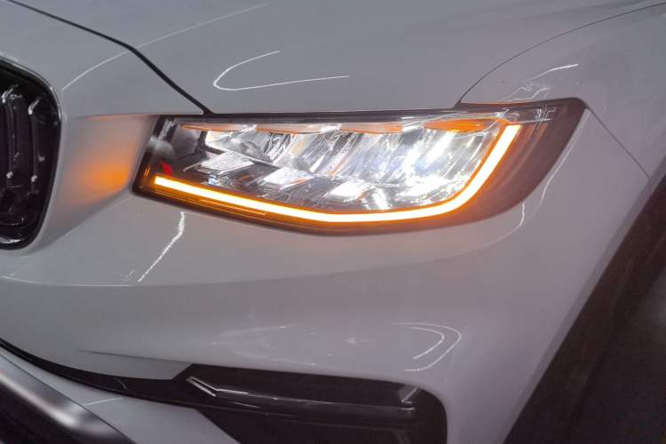 Used Geely Auto Emgrand X7 Sport 2022 1.8TD DCT Zhiya Trim