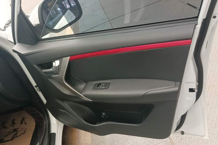 Used Chery Tiggo 3 2016 1.6L Manual ZhiShang Edition
