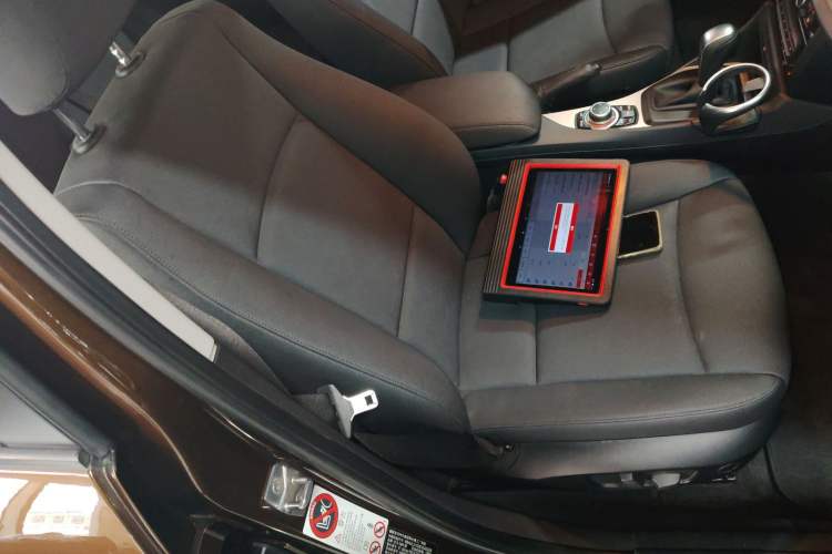 Used BMW X1 2012 sDrive18i Luxury Edition
