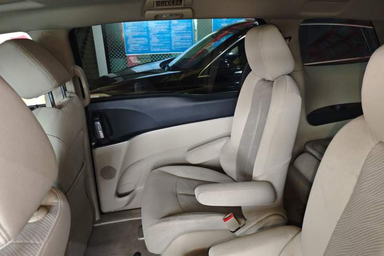 Used Buick GL8 2018 28T Comfort Model China VI Standard
