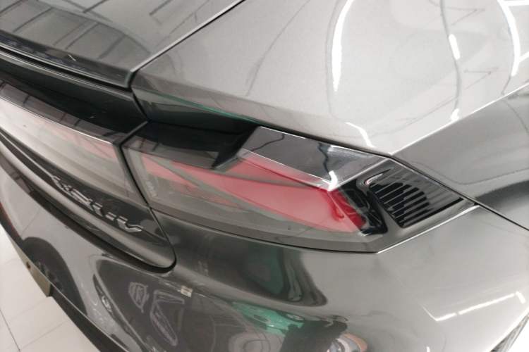 Used Changan UNI-V 2022 1.5T Prestige Version
