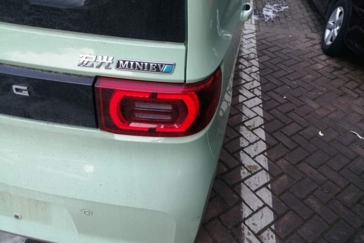 Used Wuling Hongguang MINIEV 2022 Macaron Fashion Model Lithium Iron Phosphate