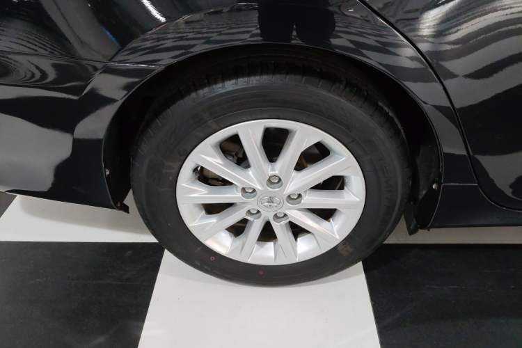 Used Toyota Camry 2016 2.0E 10th Anniversary Elite Edition