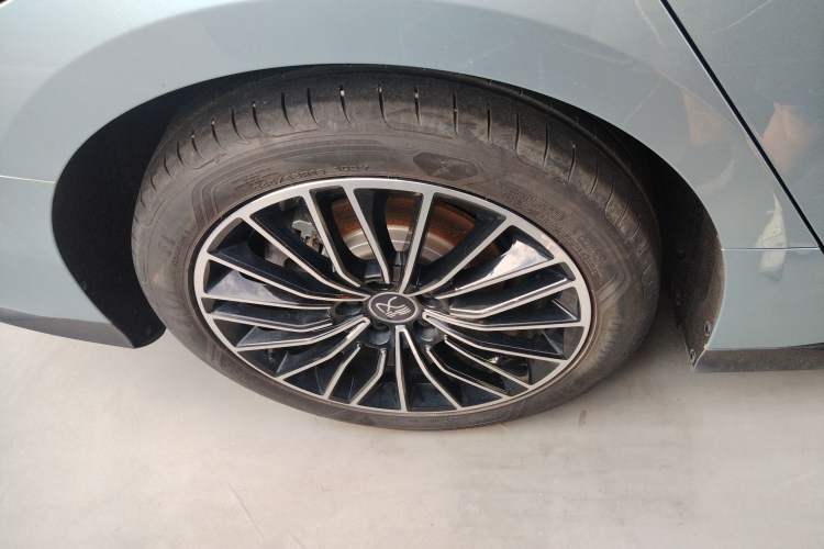 Used BYD Han 2023 DM-i Champion Edition 121KM Prestige Model
