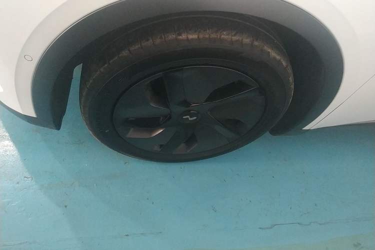 Used ONVO L60 2024 60 kWh Rear-Drive Version
