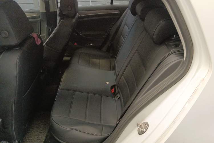 Used Volkswagen Golf 2016 1.6L Automatic Comfort Model
