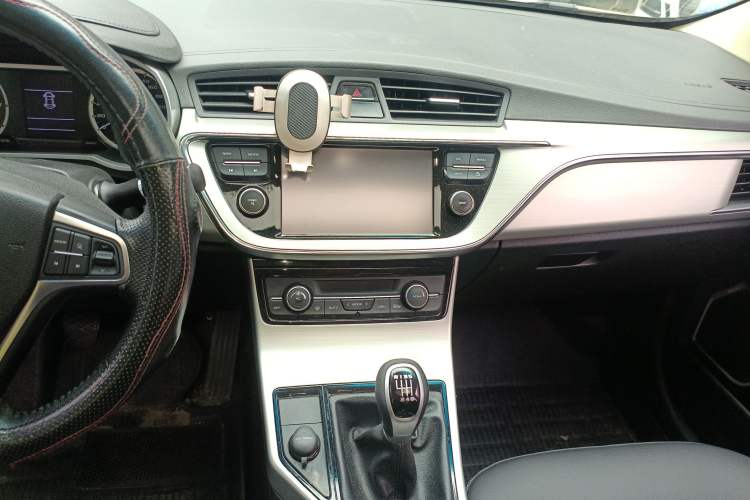 Used Geely Auto Emgrand GL 2017 1.3T Manual Elite Model
