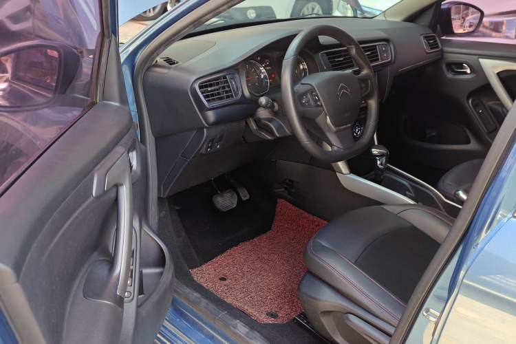 Used Citroen C3-XR 2015 1.6L Automatic Pioneer Model
