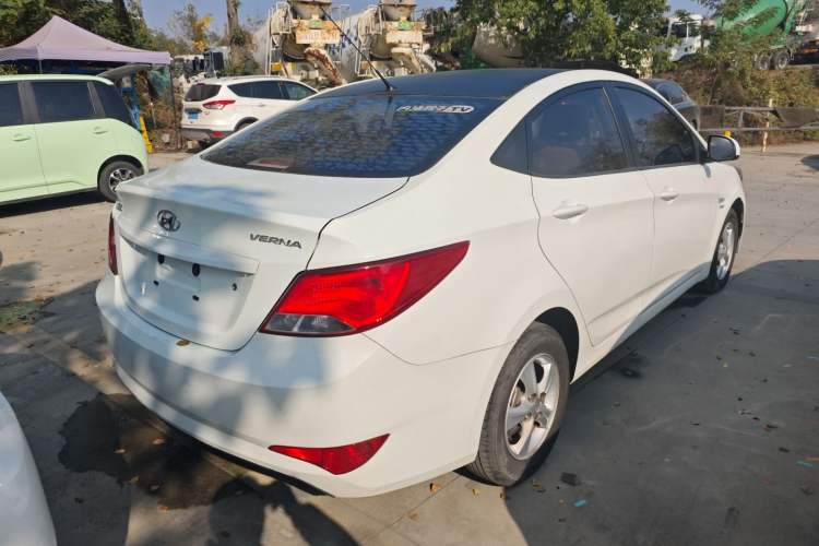 Used Hyundai Verna 2014 1.4L Manual Smart GLS Trim
