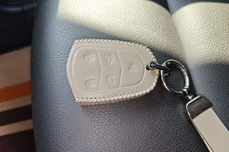 Used Cadillac XT5 2022 2.0T Two-Wheel Drive Luxury Version
