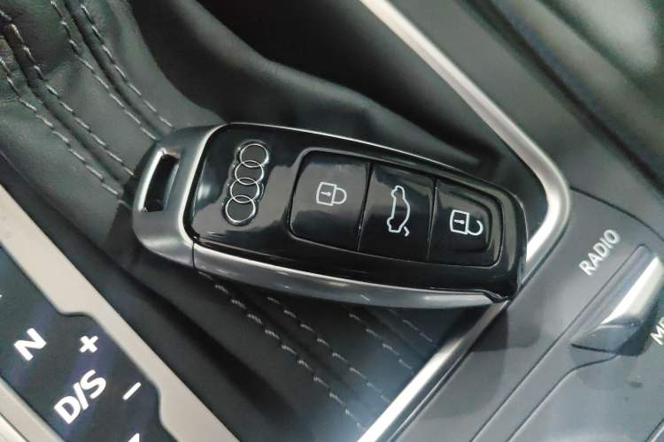 Used Audi Q2L 2024 35TFSI Fashionable and Dynamic Edition
