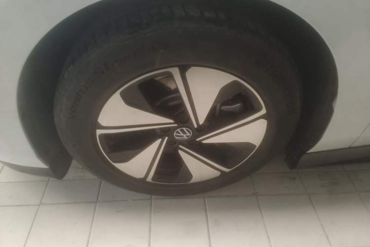 Used Volkswagen ID.7 VIZZION 2024 AIR model
