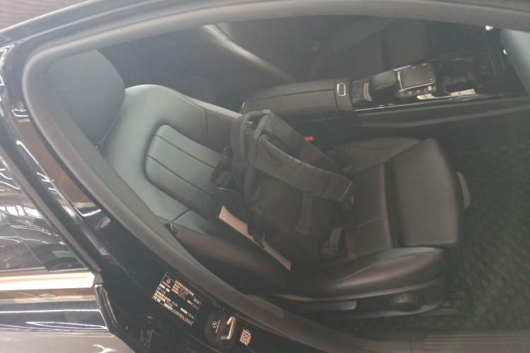 Used Mercedes-Benz A-Class 2022 Restyled A 200 L Sport Sedan Fashion Version
