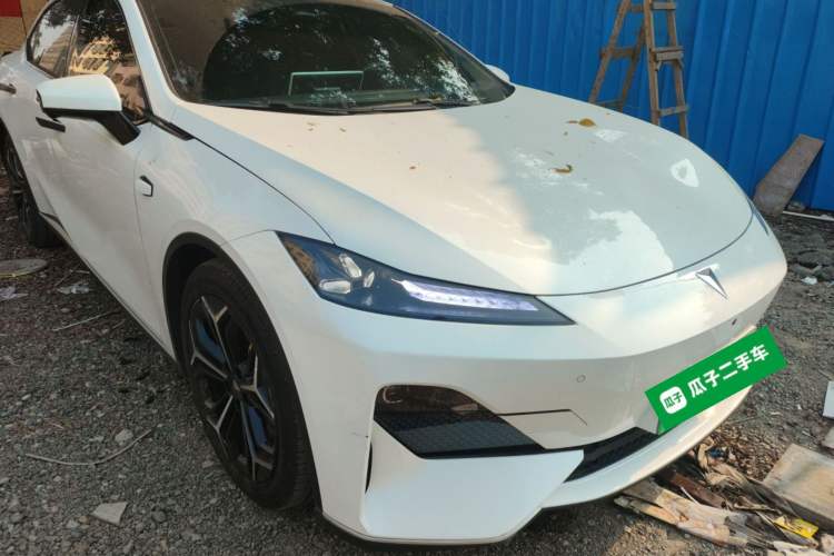 Used  SL03 2024 135Plus Glory Edition
