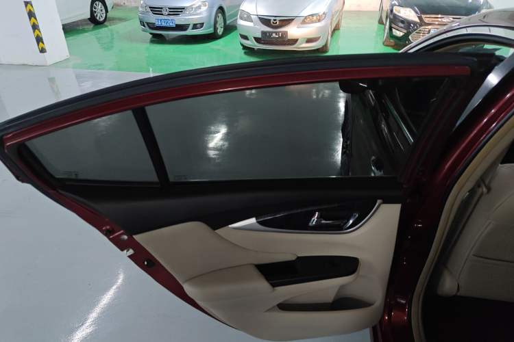 Used Honda Crider 2013 1.8L automatic comfort version
