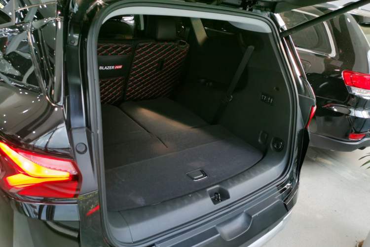 Used Chevrolet Blazer 2020 Redline 650T 7-Seater Ting Edition
