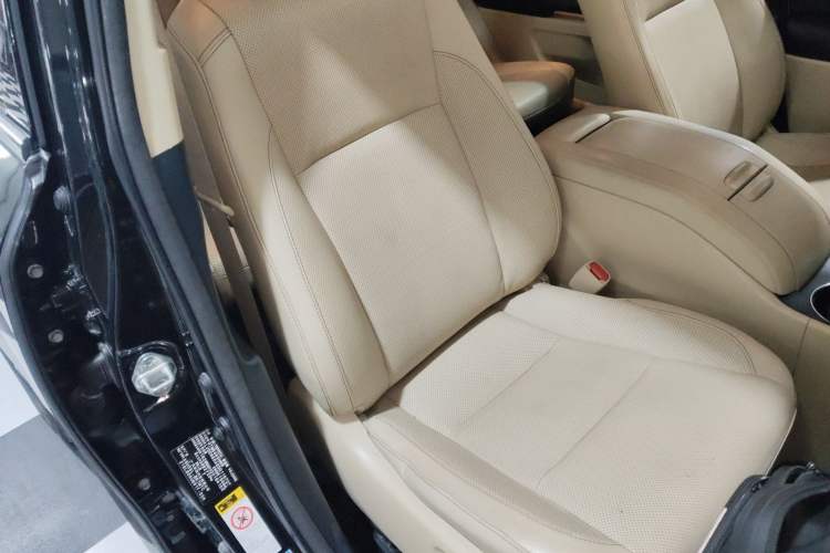 Used Toyota Highlander 2015 2.0T Four-Wheel Drive Luxury Edition 7-Seater
