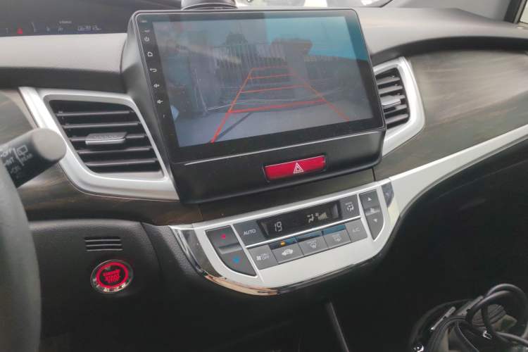 Used Honda Jade 2017 1.8L automatic Comfort version 5 seats
