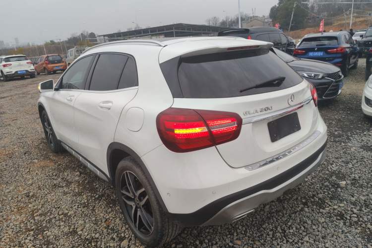 Used Mercedes-Benz GLA 2017 GLA 200 Fashion Model