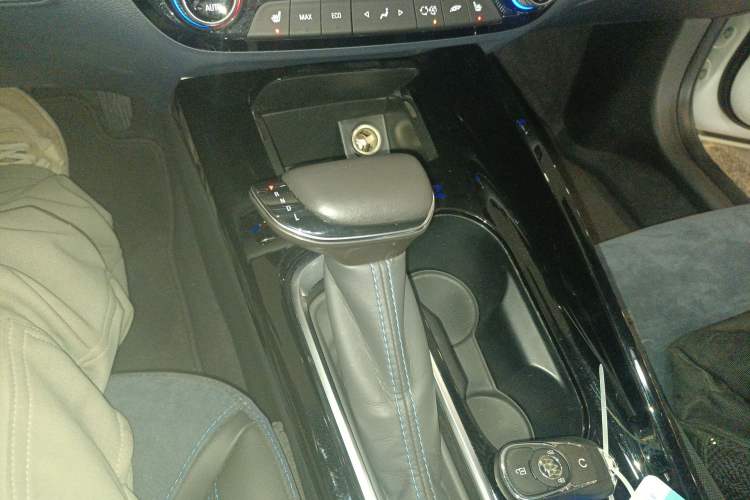 Used Buick Velite 6 2020 Plug-in Hybrid Connected Smart Model