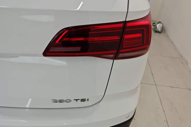 Used Volkswagen Tharu 2021 280TSI Two-Wheel Drive Comfort Edition
