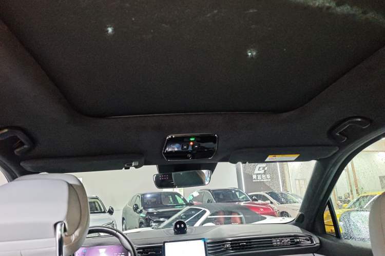 TDK.VehicleDetails.img