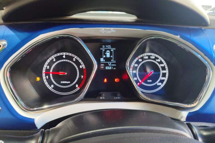 Used  Refine S2 2015 1.5L Manual Luxury Smart Model