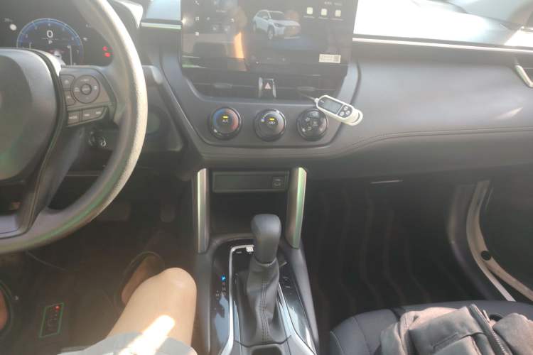 Used Toyota Corolla Cross 2024 2.0L Pioneer Edition
