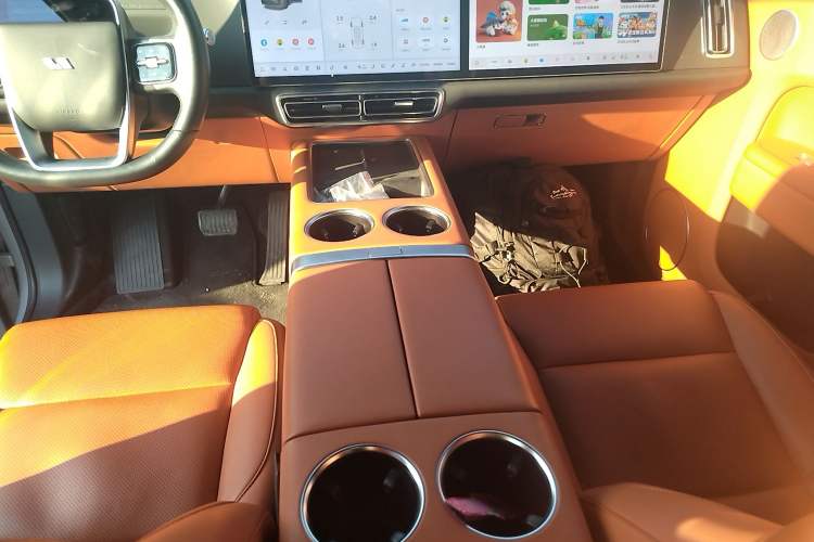 Used Li Auto L8 2023 Pro Model
