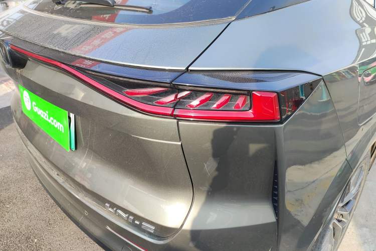 Used Changan UNI-Z New Energy 2024 Blue Whale Smart Electric iDD 125km Excellence Model
