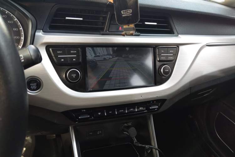 Used Geely Auto Vision X3 2019 Upgraded Model 1.5L CVT Elite Version
