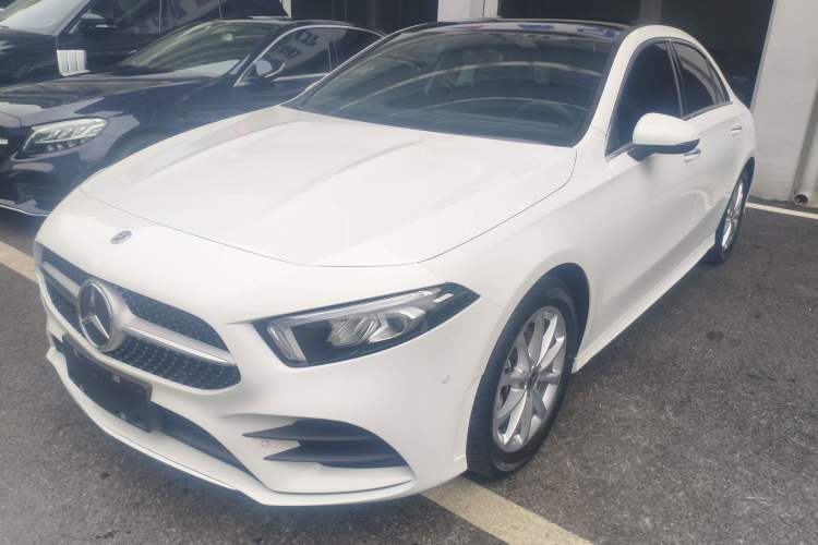 Used Mercedes-Benz A-Class 2022 Restyled A 200 L Sport Sedan Fashion Version
