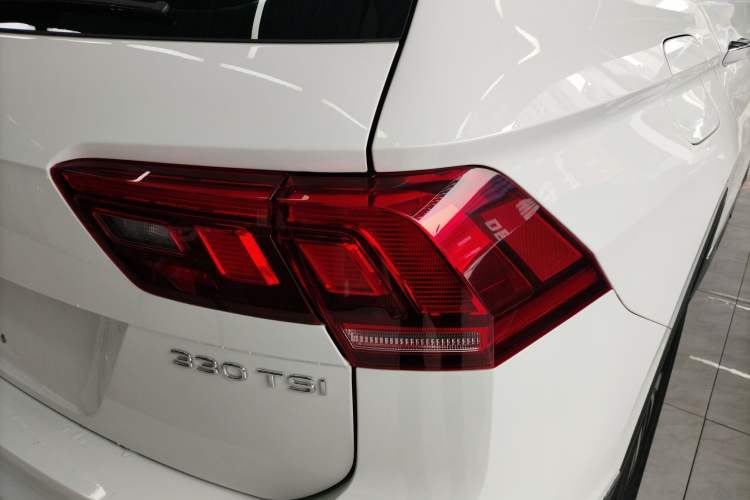 Used Volkswagen Tiguan L 2023 330TSI Automatic Two-Wheel Drive Smart Edition
