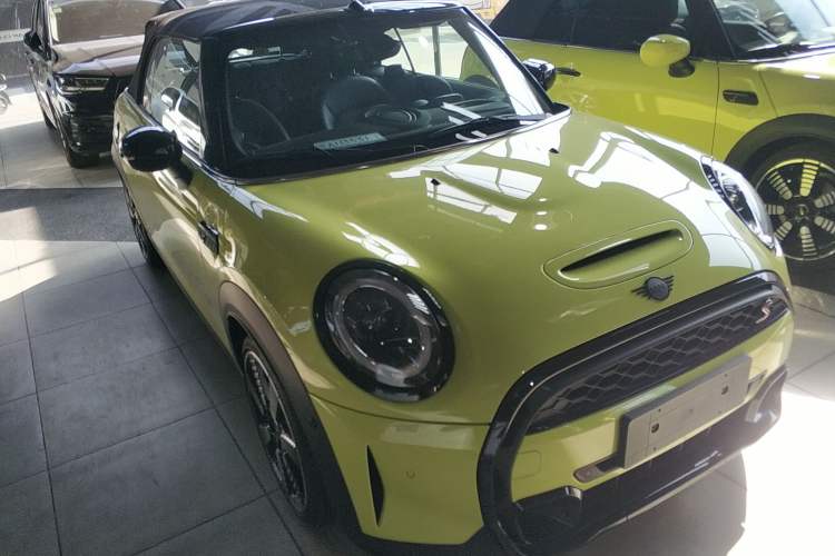 Used  MINI 2023 Revised 2.0T COOPER S CABRIO Artist
